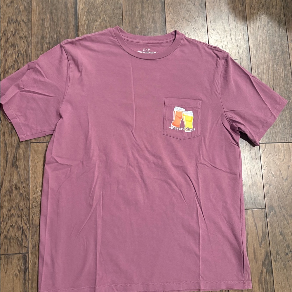 Vineyard Vines Men's T-Shirt Beer Flight Medium Great Condition